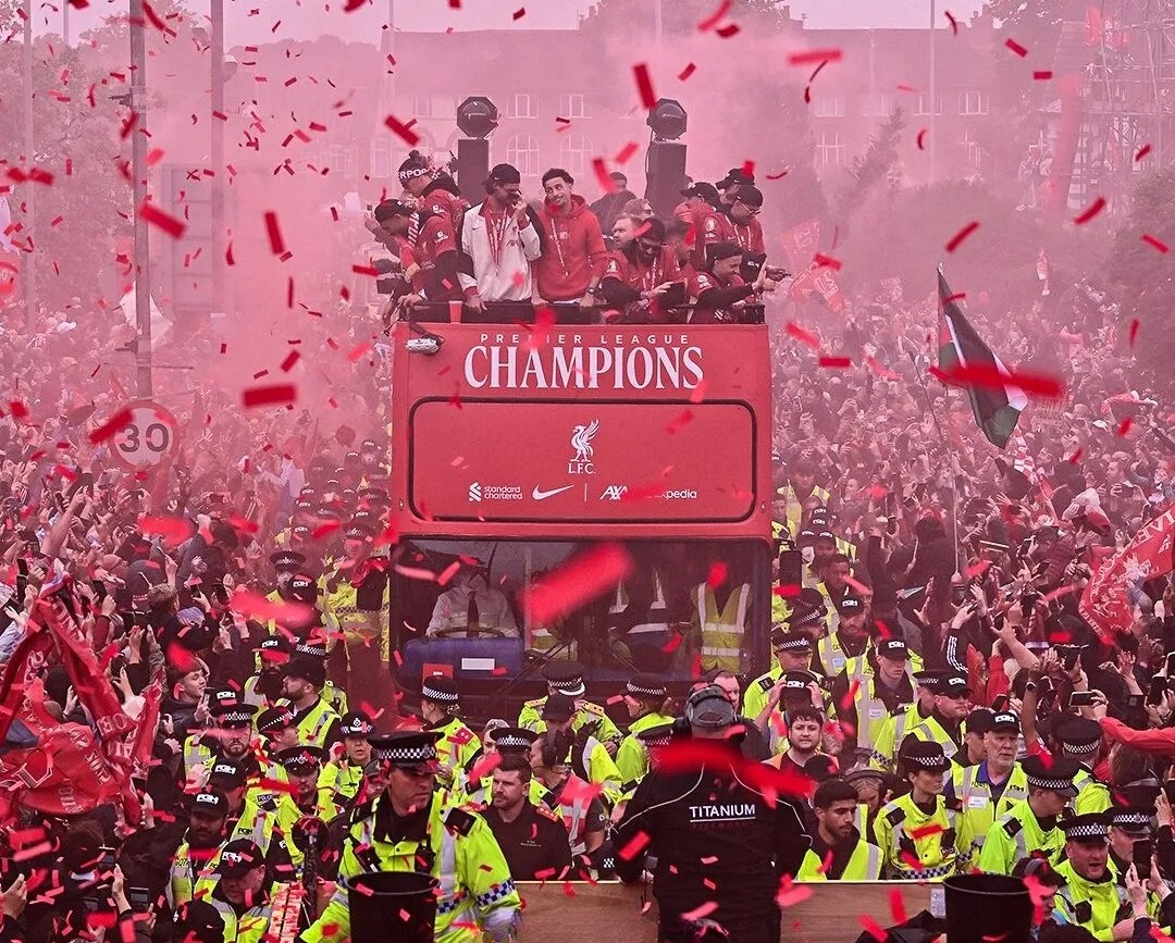 Parade Liverpool Berujung Ngeri! Mobil Tabrak Kerumunan, 27 Orang Terluka Parah