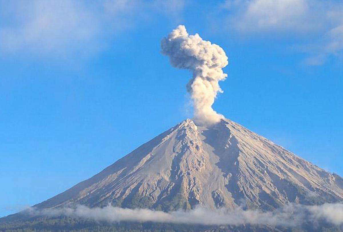 Erupsi Gunung Semeru