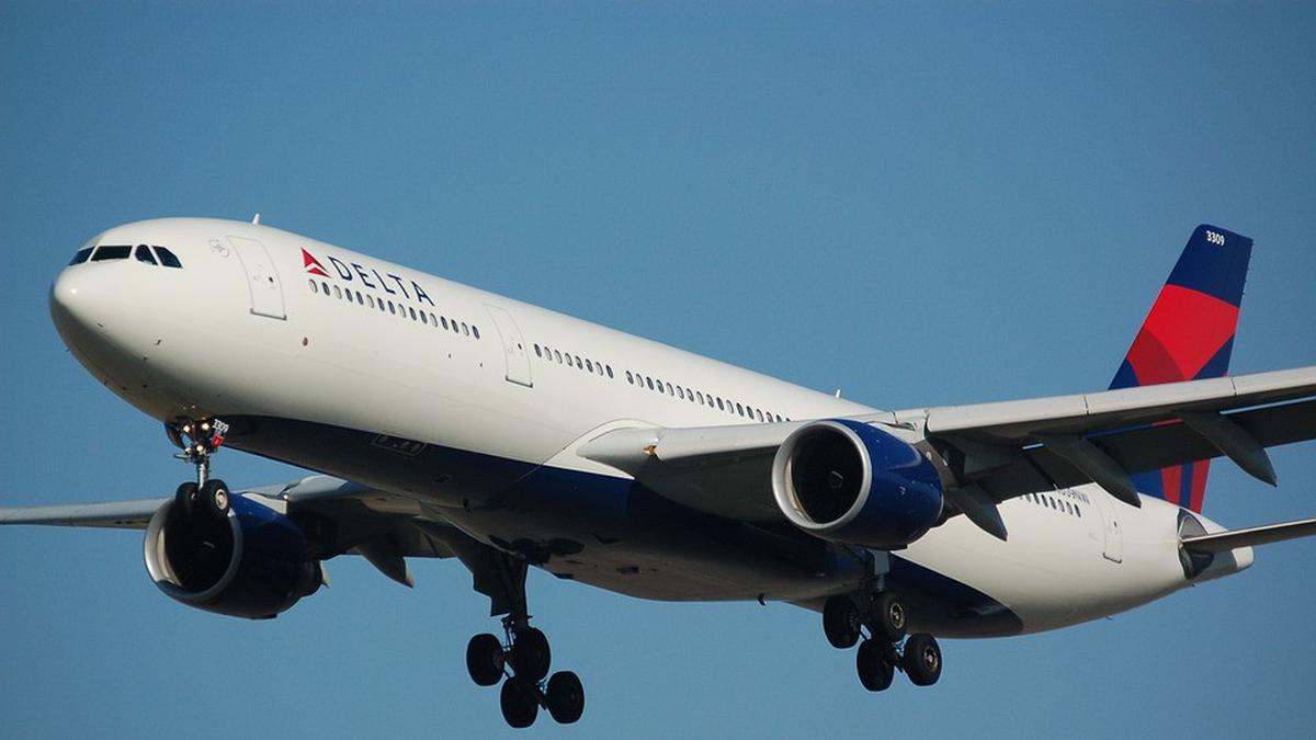 Dua Pesawat Delta Tabrakan di LaGuardia, Satu Awak Luka Ringan