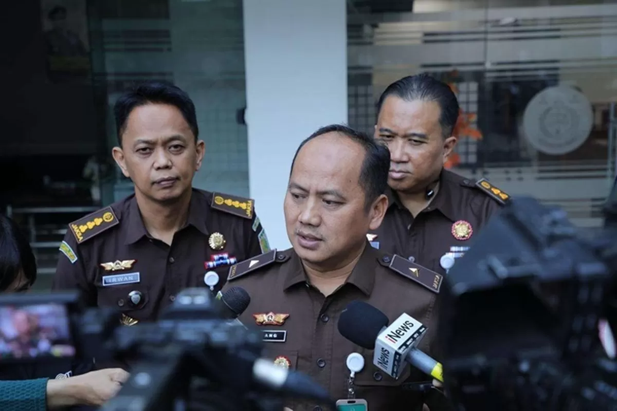 Saat Kejagung Periksa 3 Kajari, Publik Menanti Transparansi