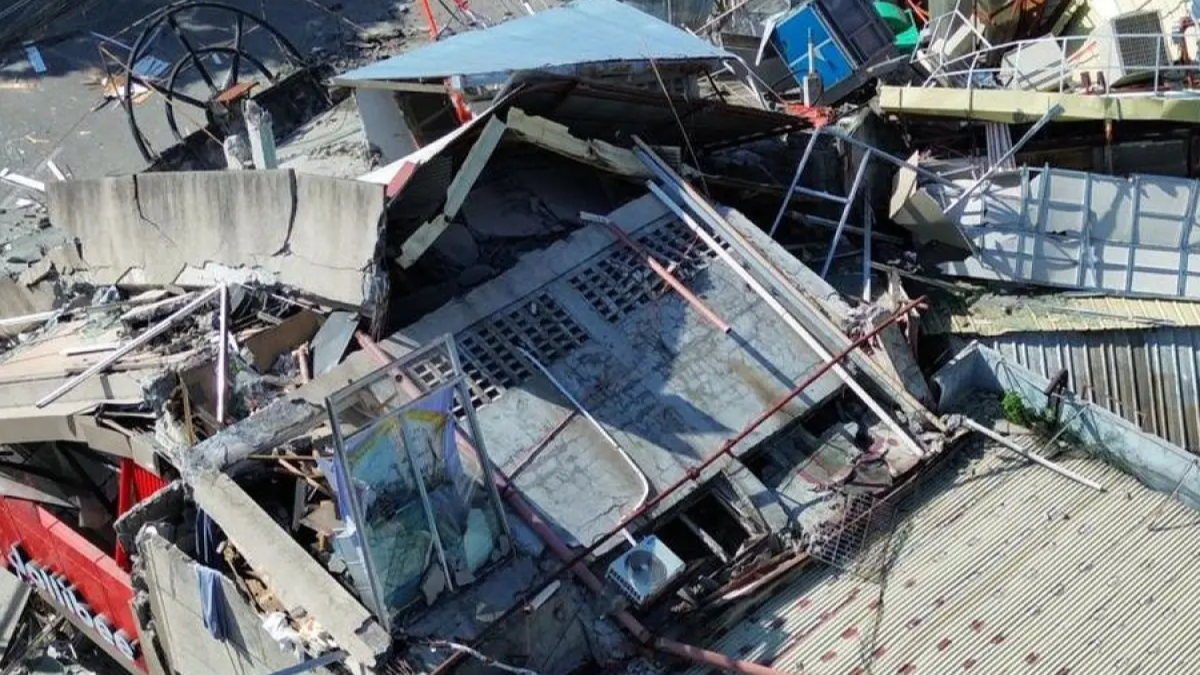 Gempa 7.7 Guncang Filipina Senin Pagi, Tsunami Minor Terjang Indonesia dan Warga Sangihe Berlarian Keluar Rumah