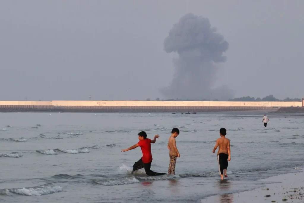 AS Blokade Pelabuhan Iran